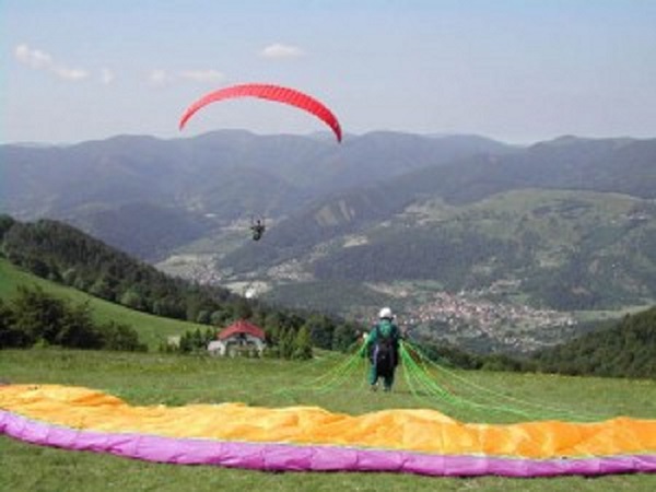 Le_Creux_parapenten_Vogezen Le Creux Vogezen